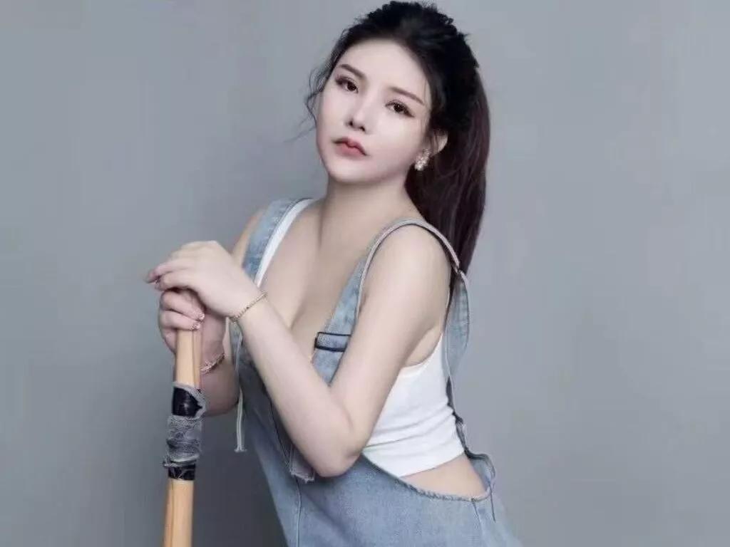 Heloises on LiveJasmin 