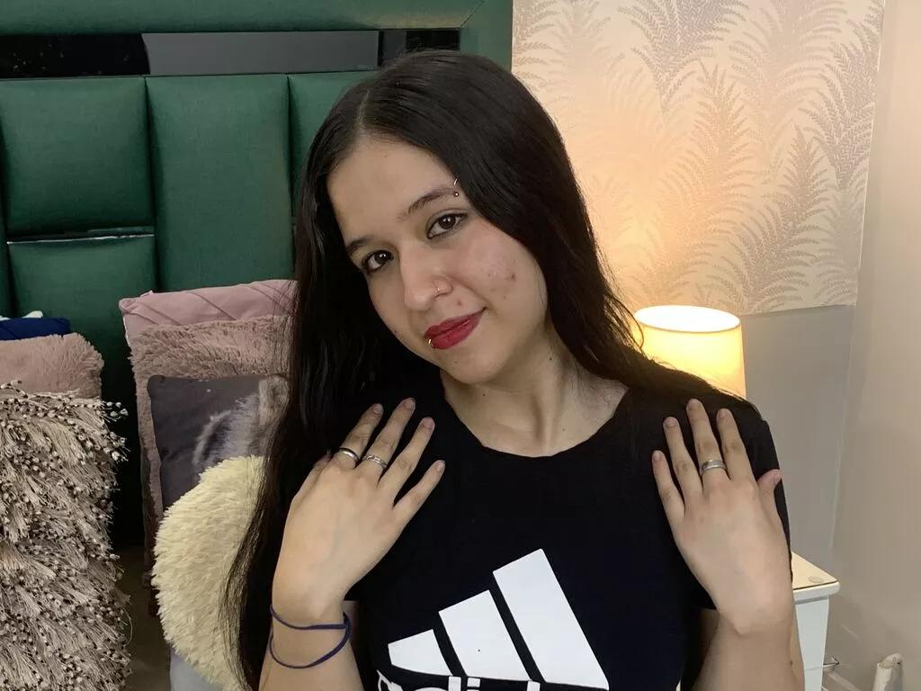 JadeSkyy on LiveJasmin 