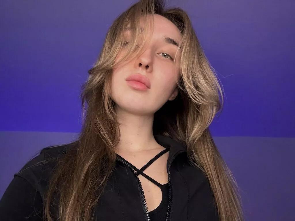 LinaYani on LiveJasmin 