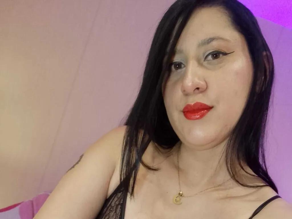 Sweet LunaVentura from LiveJasmin LunaVentura from LiveJasmin