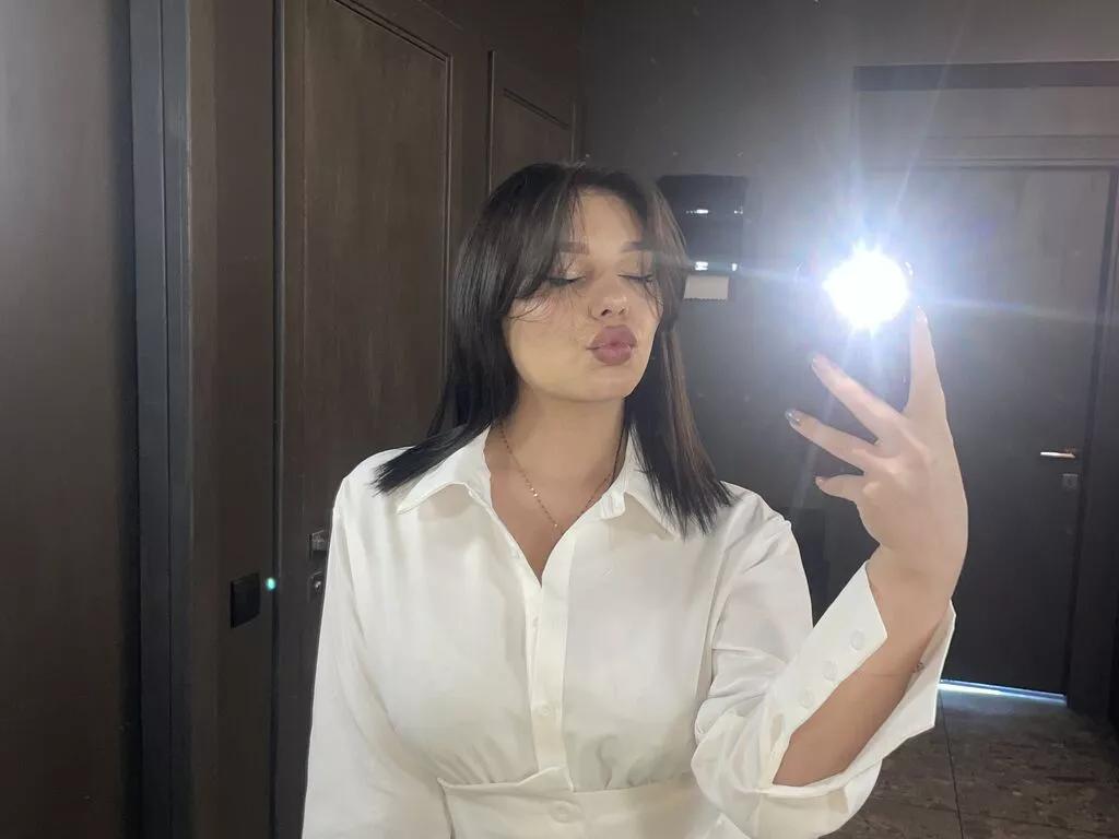MaryHeremour on LiveJasmin 