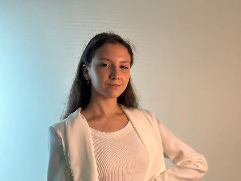 MonetPregler on LiveJasmin