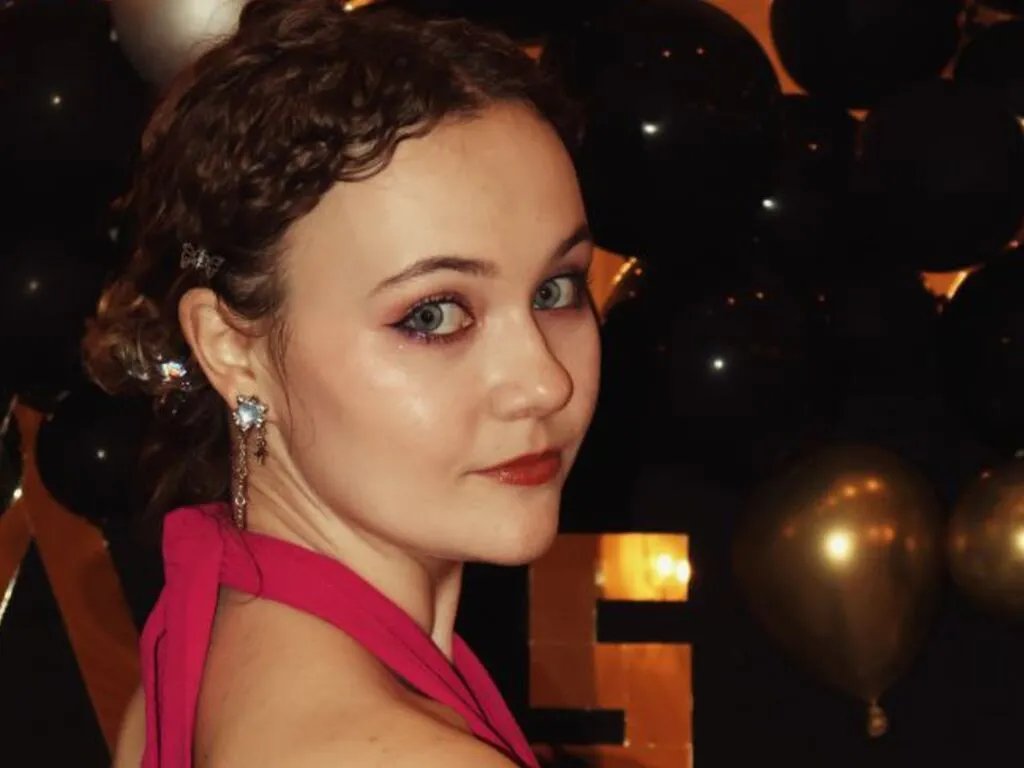 VioletteCandella from LiveJasmin