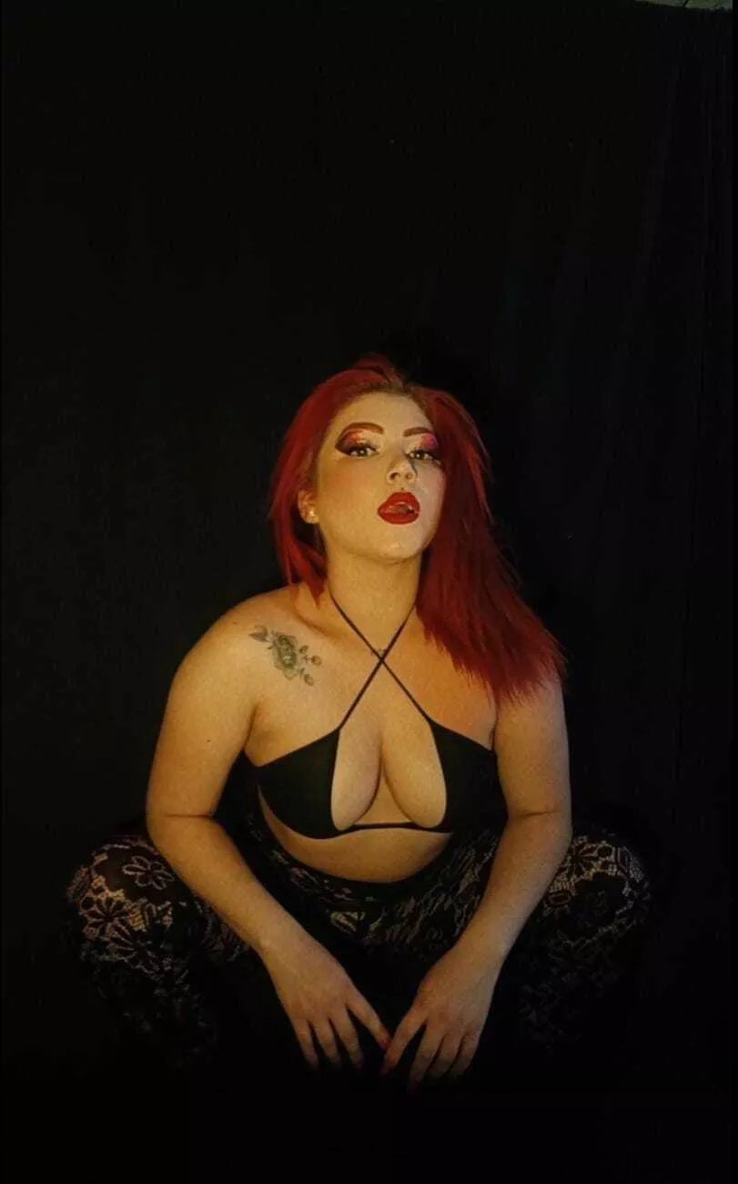 Offline DaphneExposito on Streamate