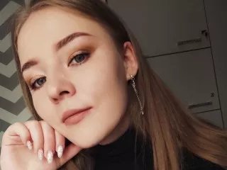 LuxuryMeow on Streamate 