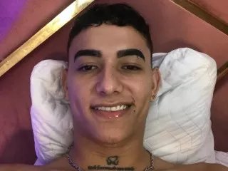Offline matheuslucas on Streamate