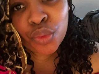 Missredboneo on Streamate
