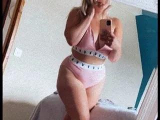 QueenKittyxoox on Streamate