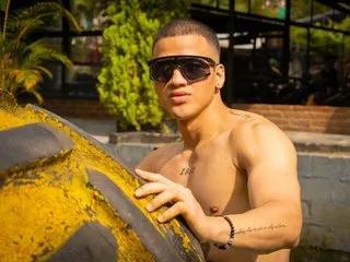 RoccoSantos on Streamate