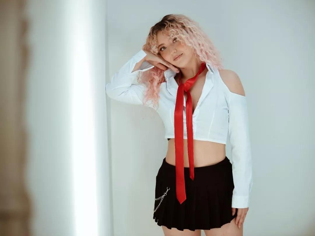 Sophiasweet203 on Streamate 