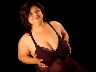 SweetMommaX on Streamate 