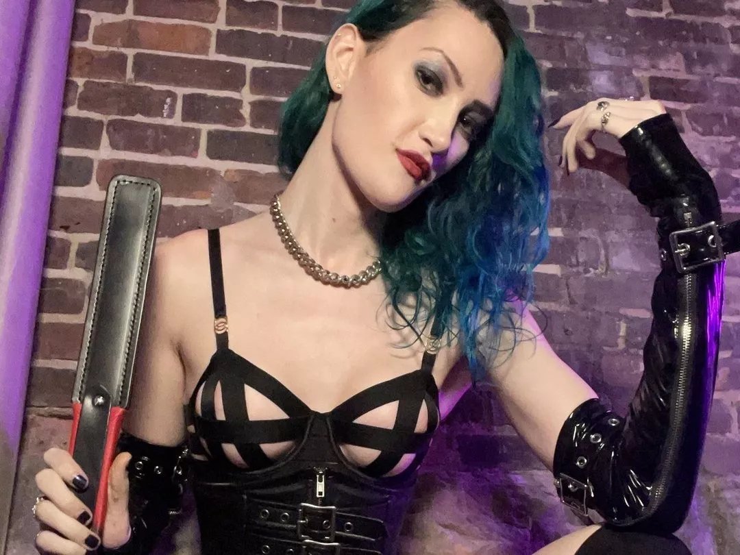 Offline VesperVail on Streamate