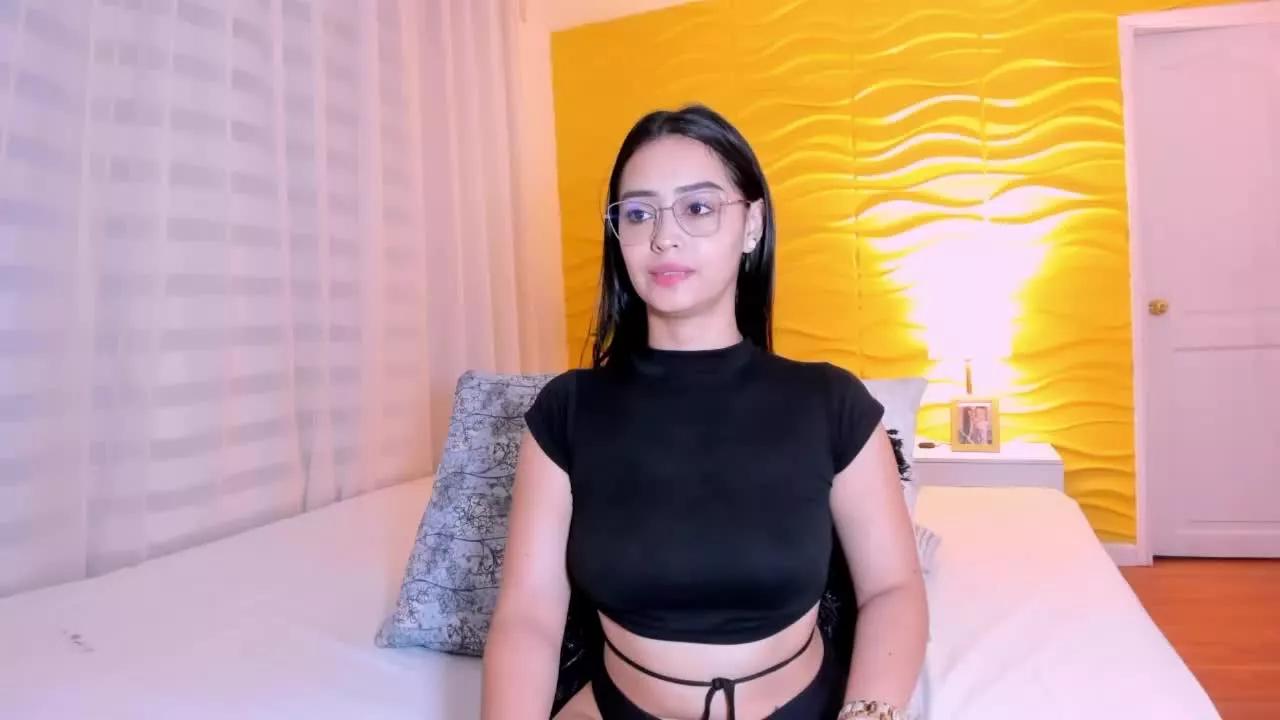AlesandraForez on Streamray 