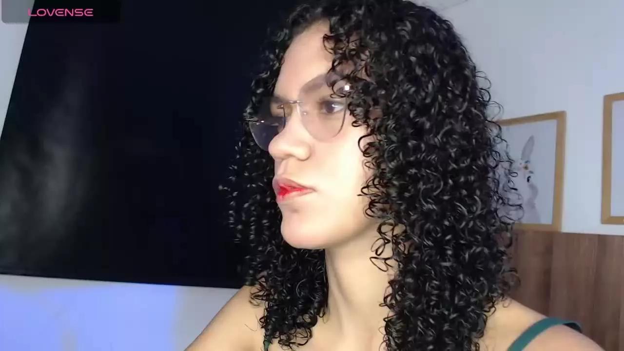 AmarantaFoxz on Streamray 