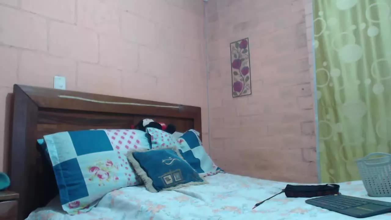Anngela_Tayson on Streamray 