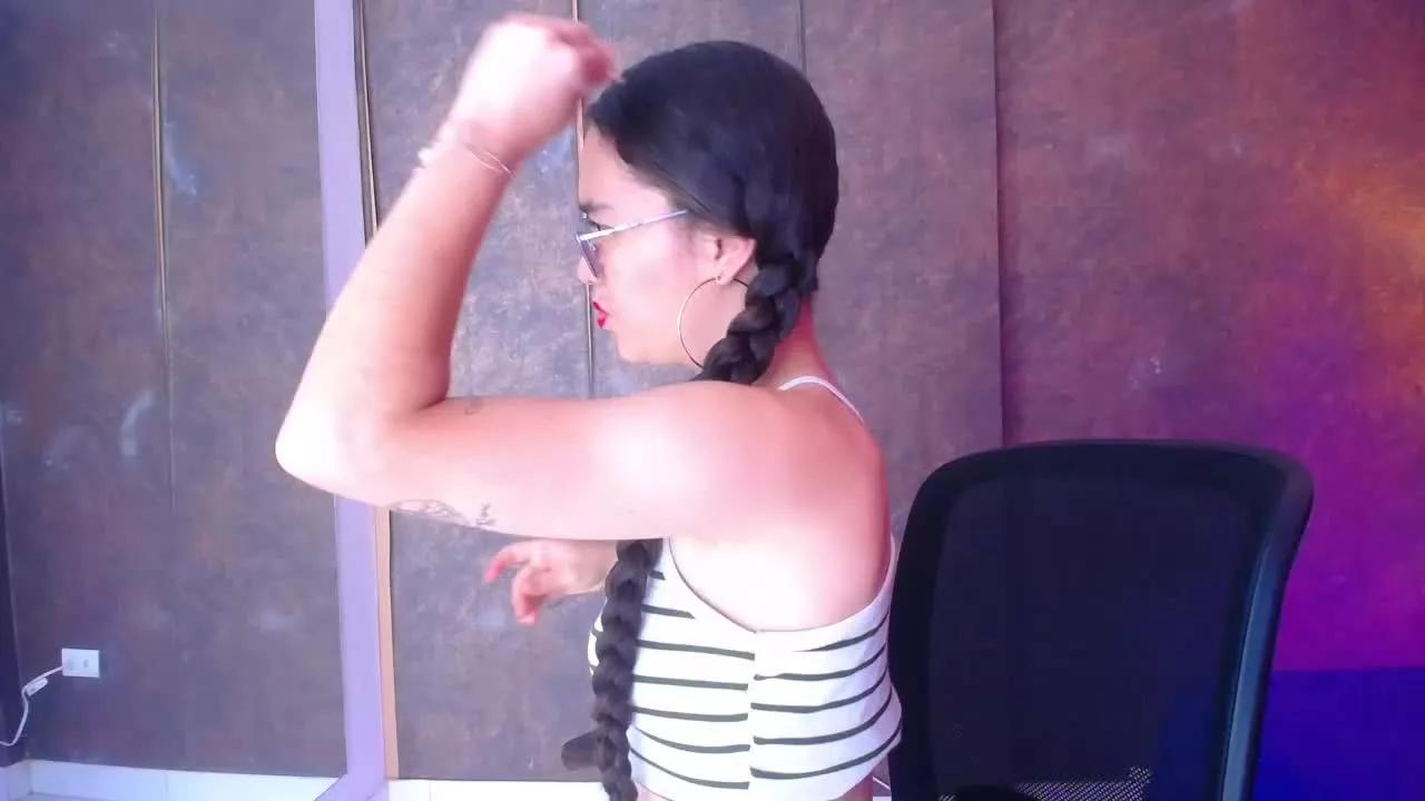 Antonela_Jons on Streamray 
