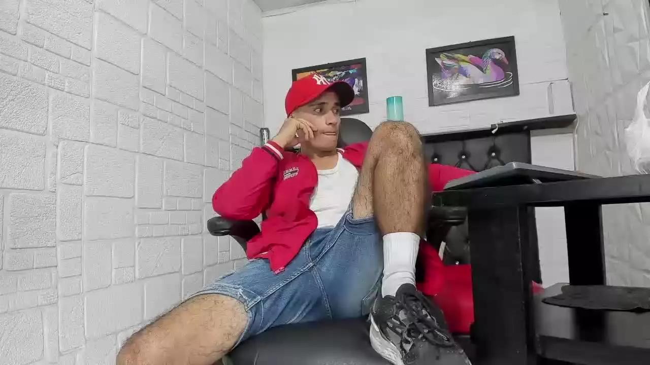 Axell_Cross77 on Streamray 