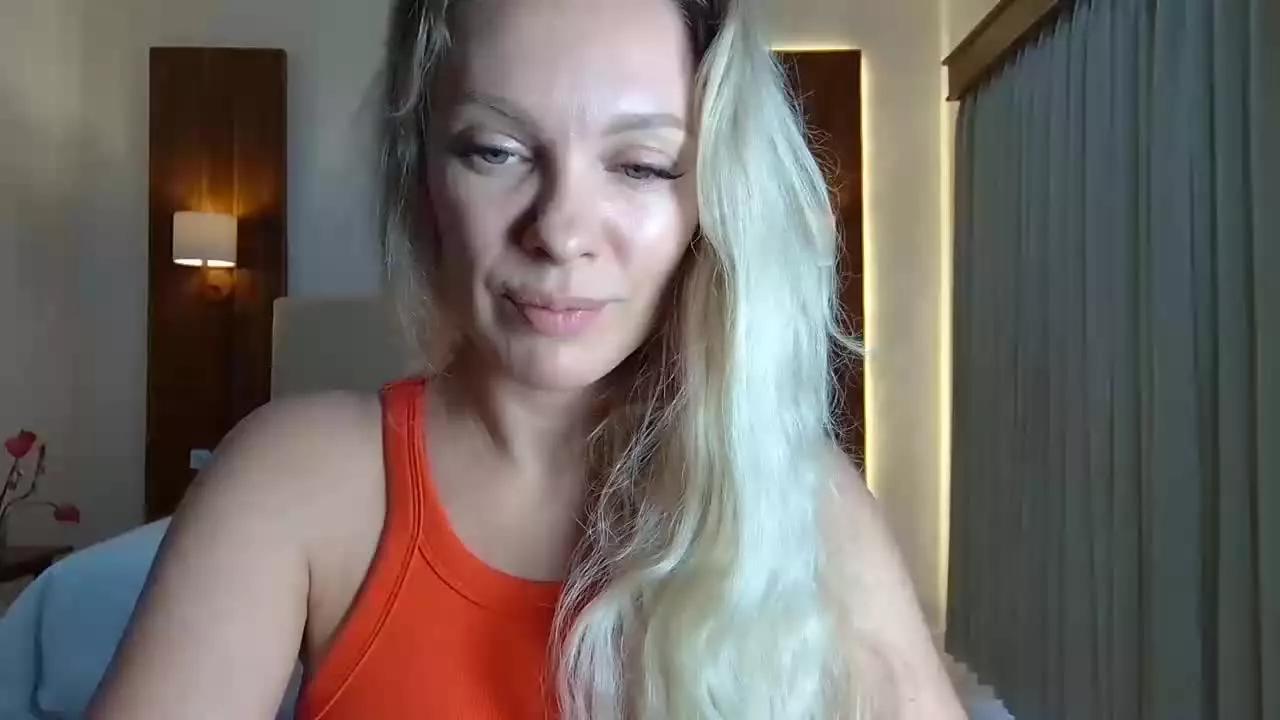 beautifulkollettee on Streamray 
