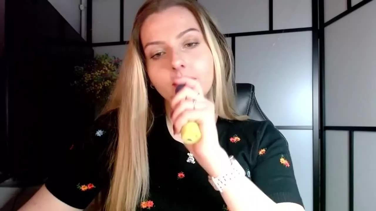 BritneyDevil on Streamray 