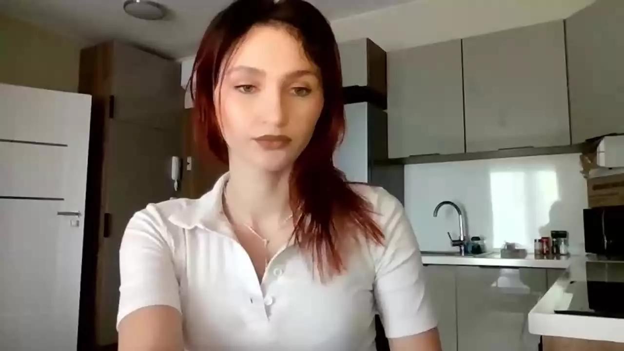 CarmelinaDream on Streamray 