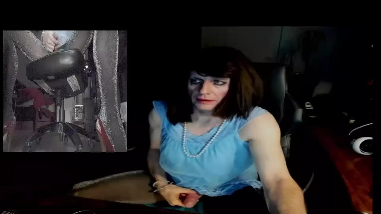 CharlotteAshton on Streamray 