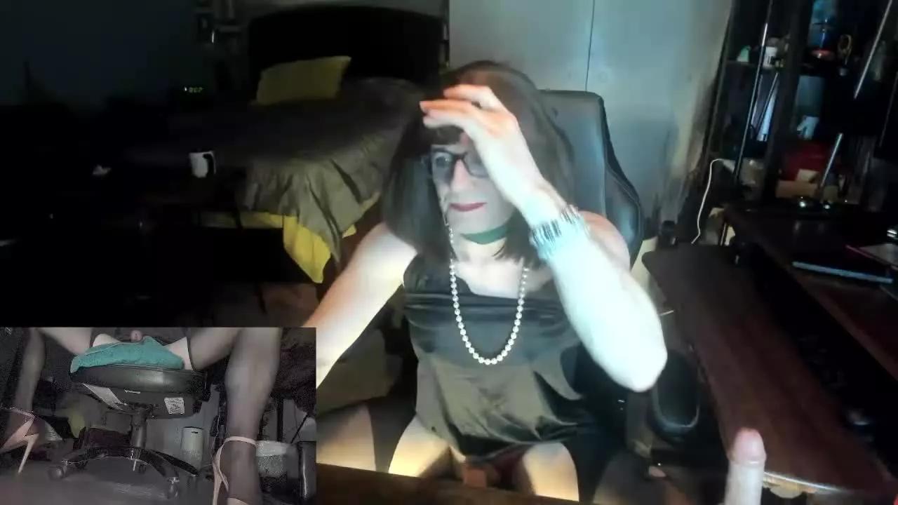 CharlotteAshton on Streamray 