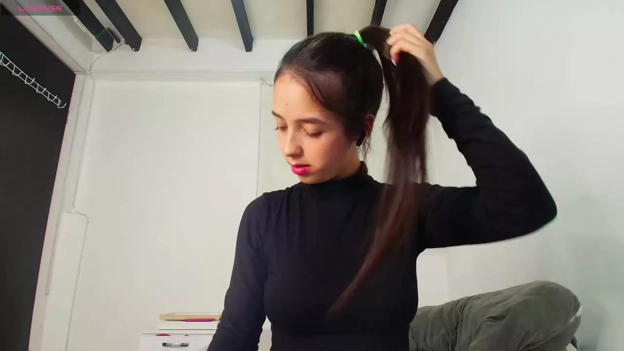 DerlyCuervo on Streamray 