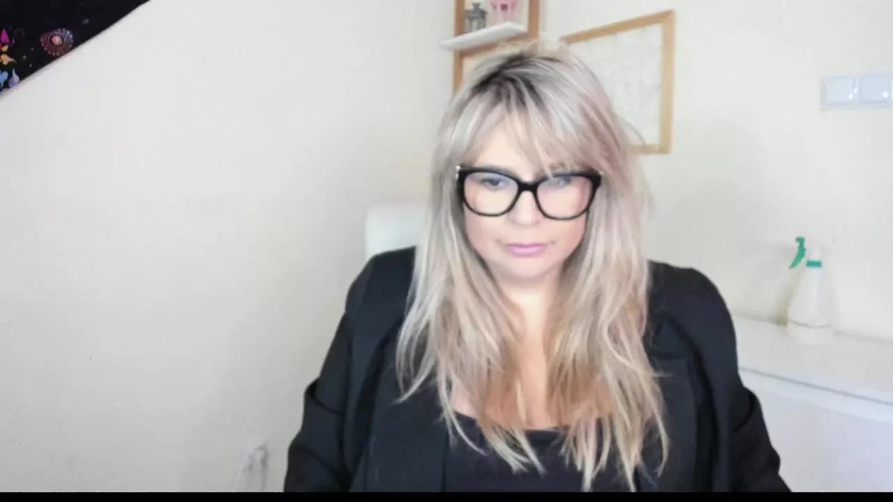 DianaTease on Streamray 
