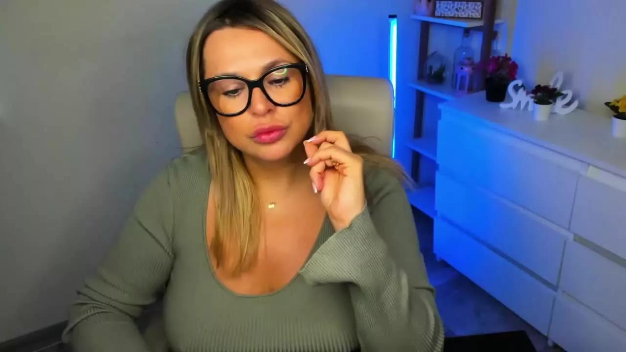 DianaTease on Streamray 