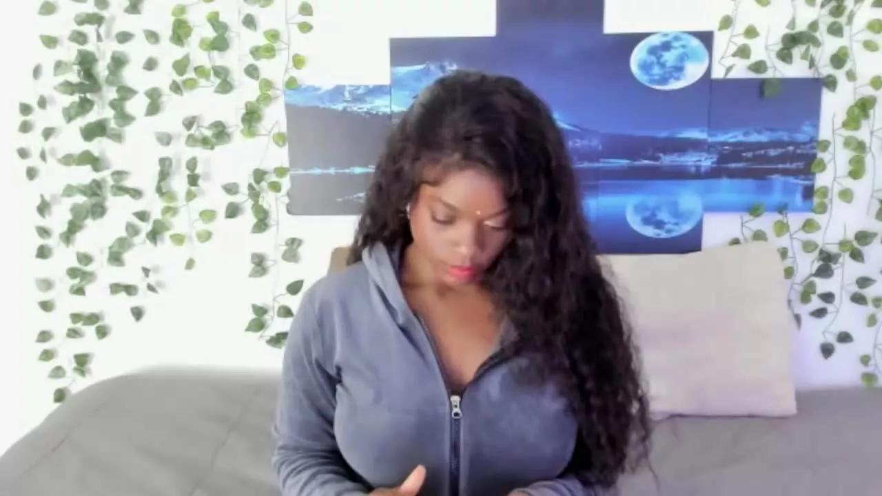 Eva_Luna on Streamray 