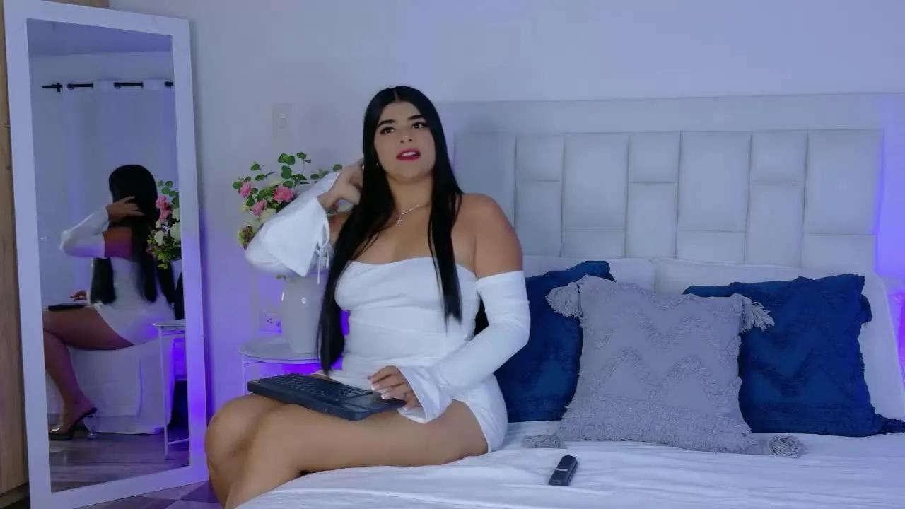 EviePalmer on Streamray