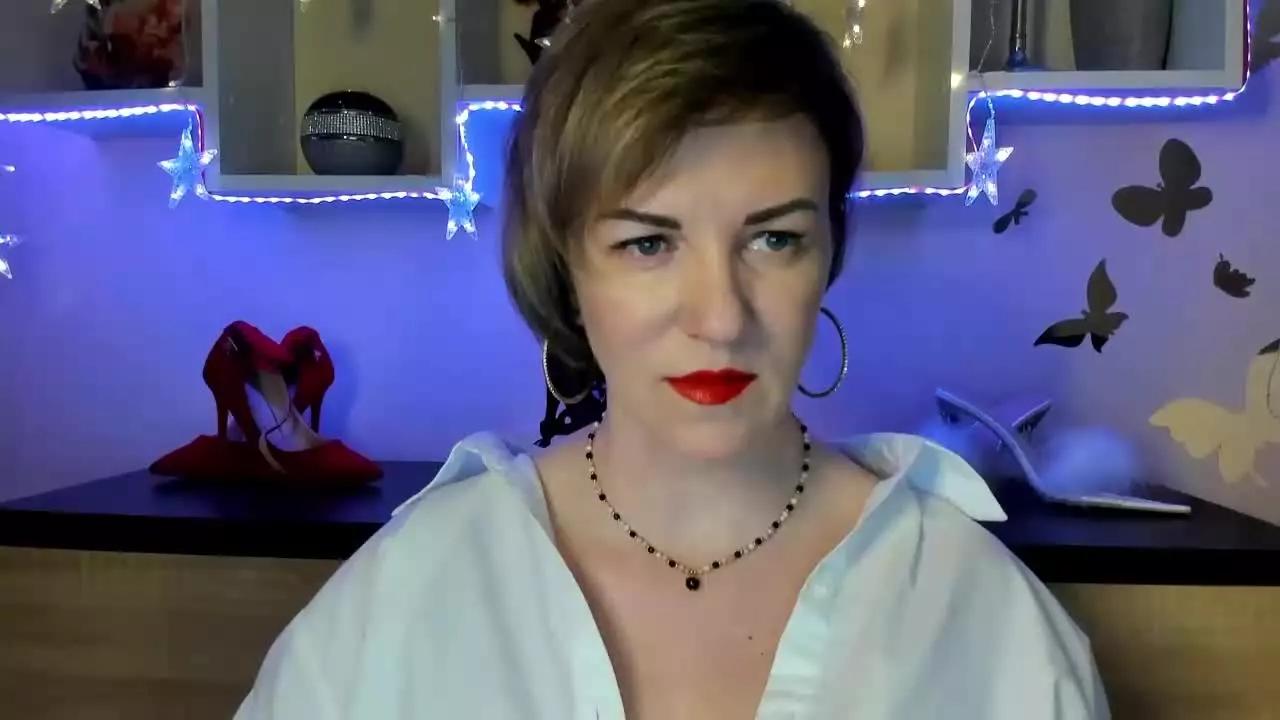 feliziaGLAM on Streamray 