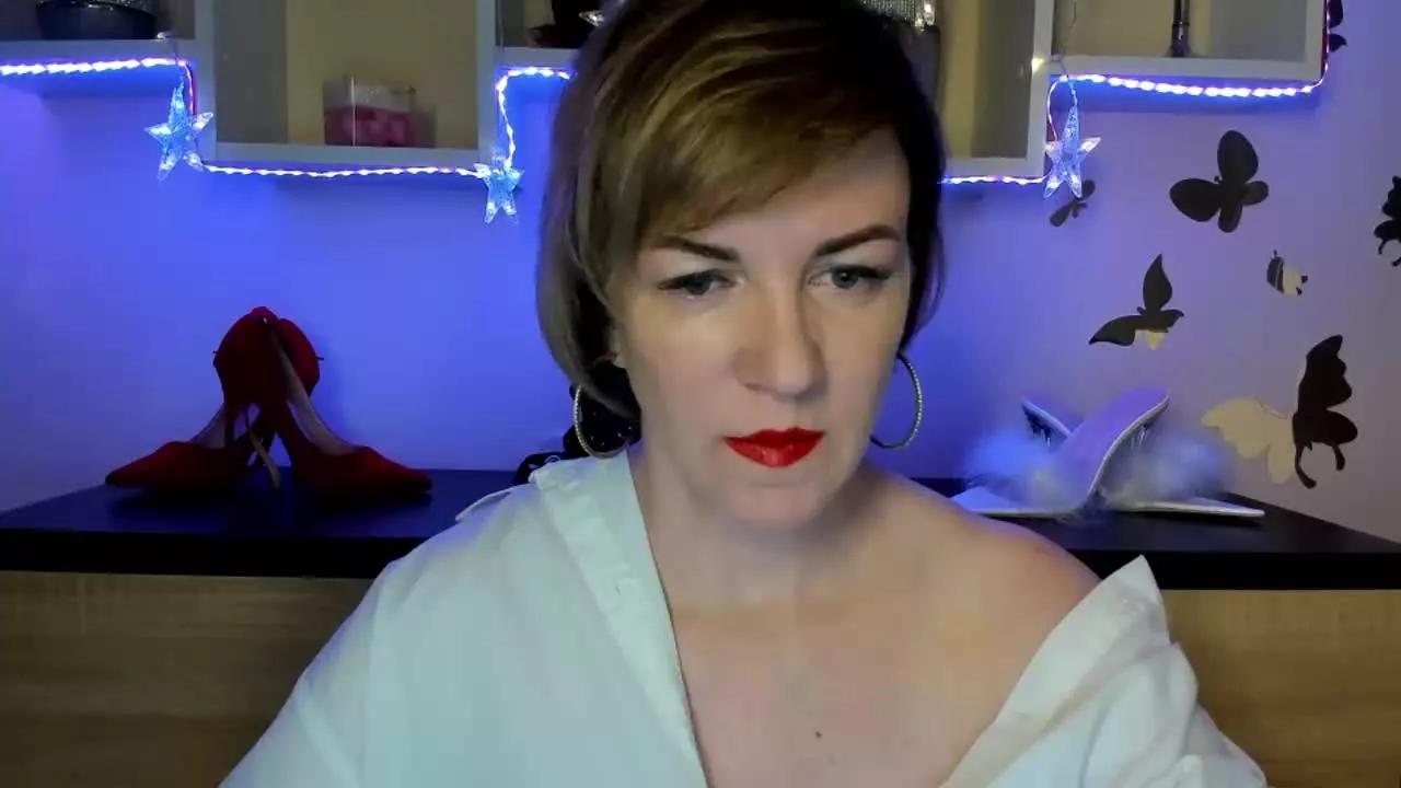 feliziaGLAM on Streamray 