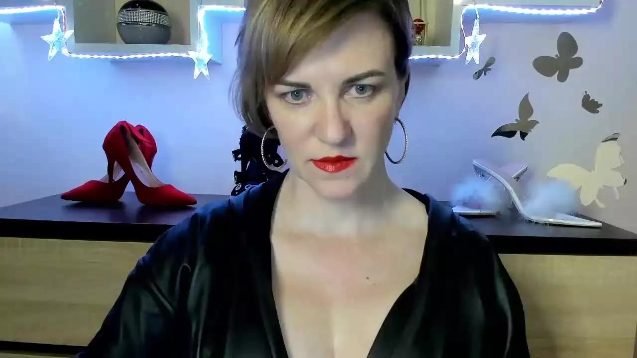 feliziaGLAM on Streamray 