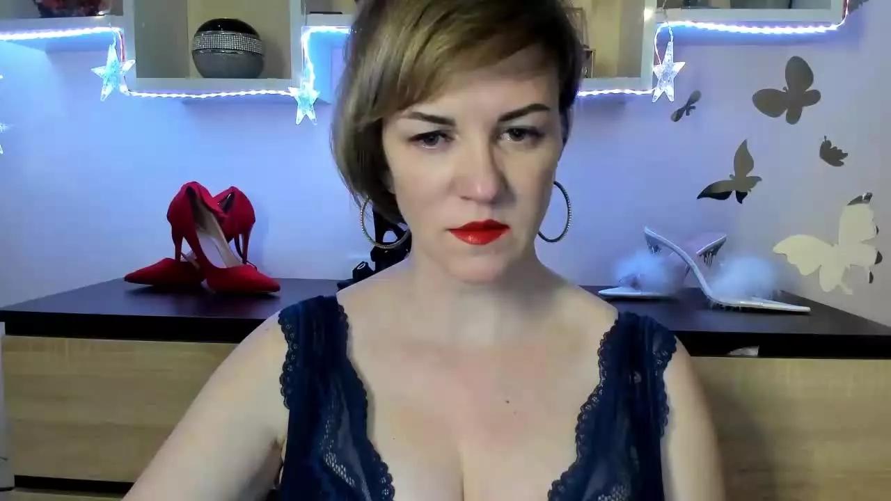 feliziaGLAM on Streamray 