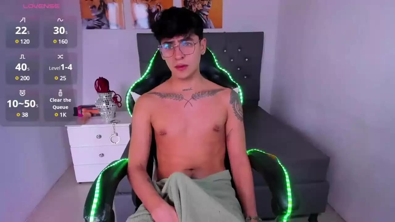 GuzmanCaami on Streamray 