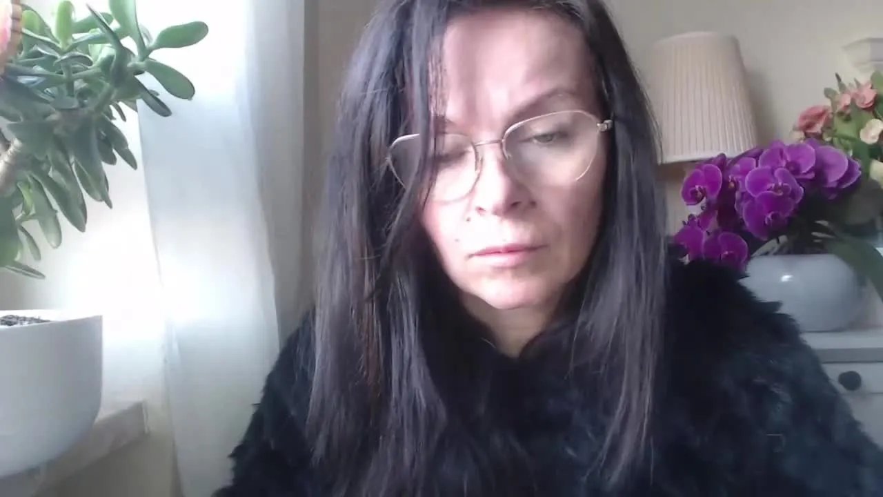 HelenTasty on Streamray 