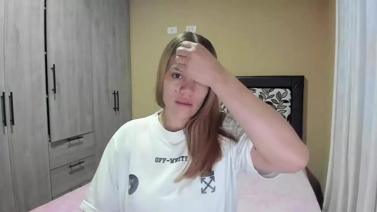 IsabellaCruz on Streamray 