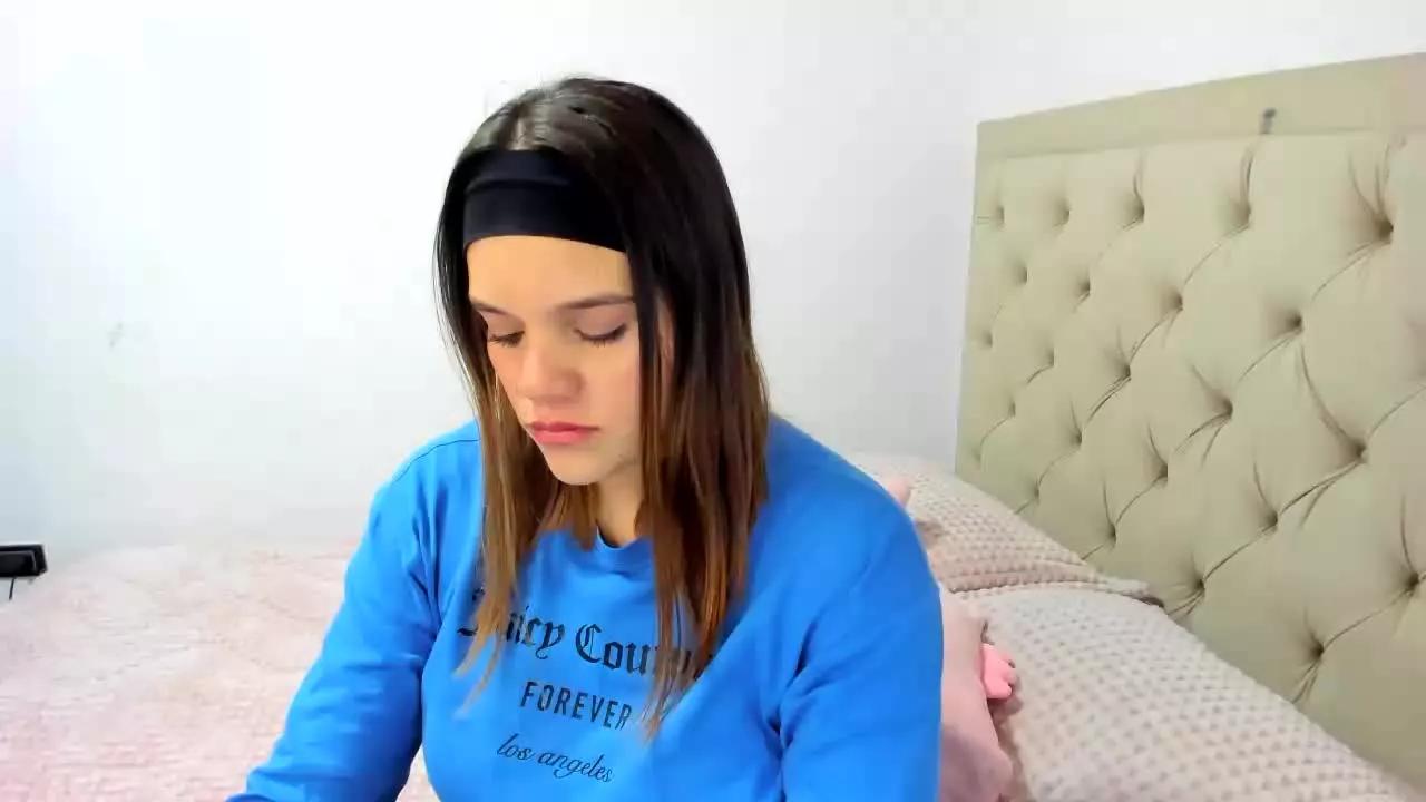 IsabellaCruz on Streamray 