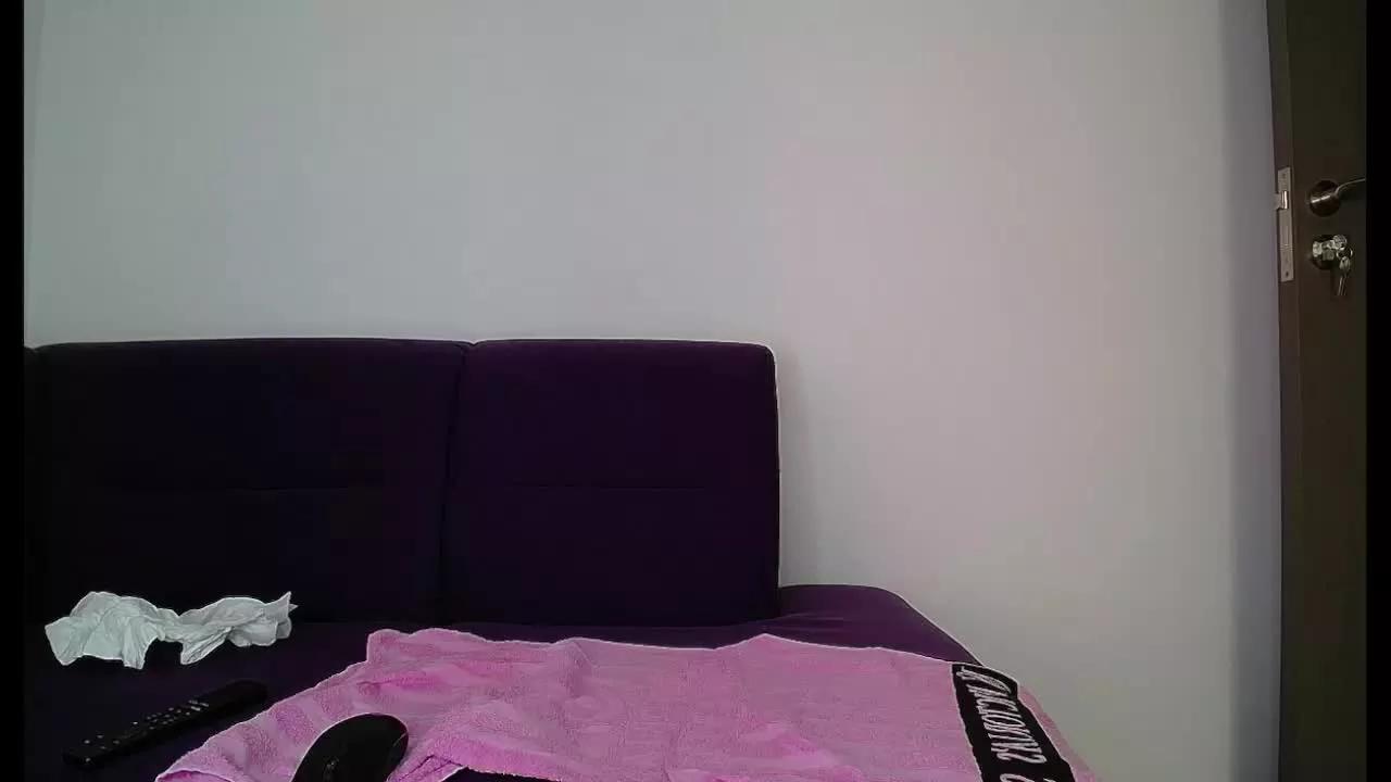 Julianna6969 on Streamray 