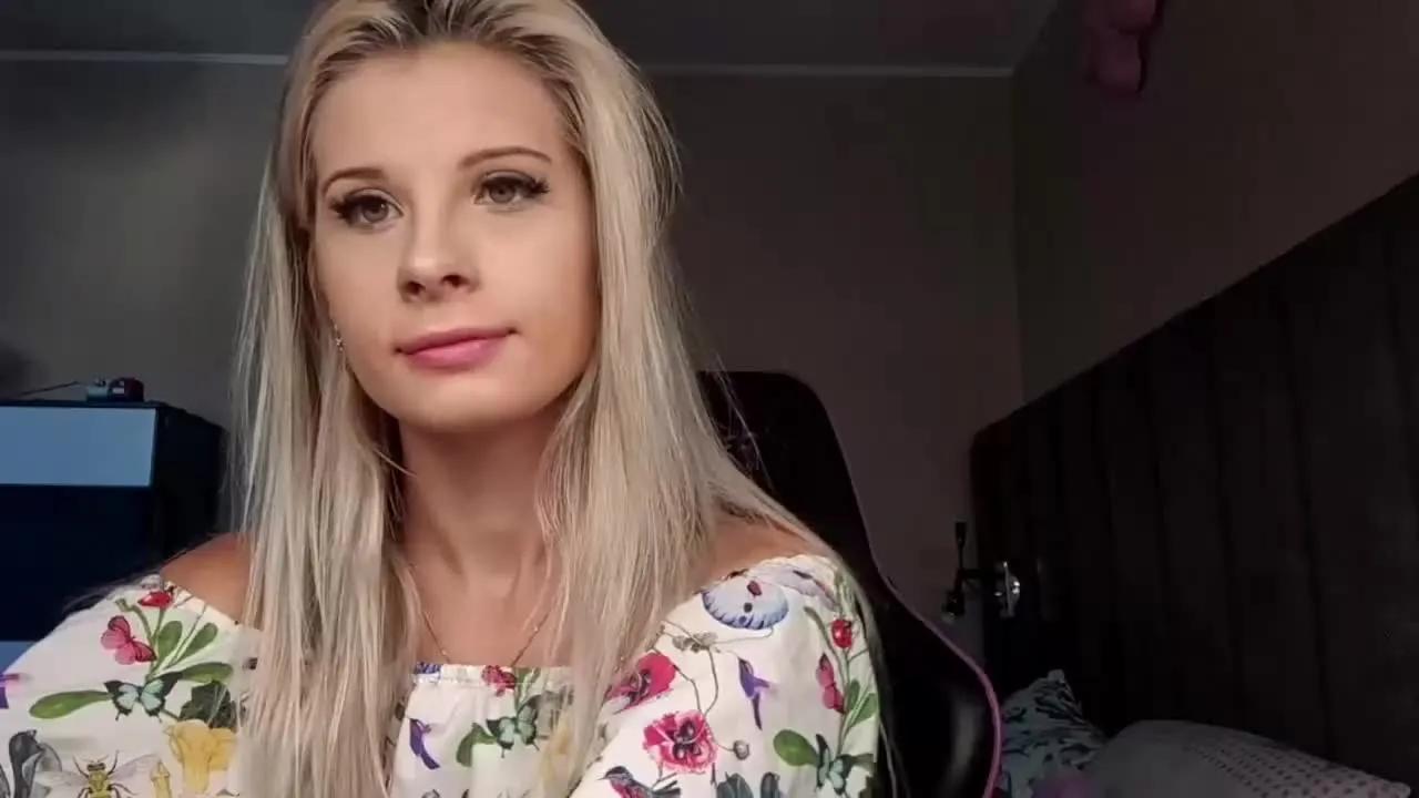 KristineGirl on Streamray