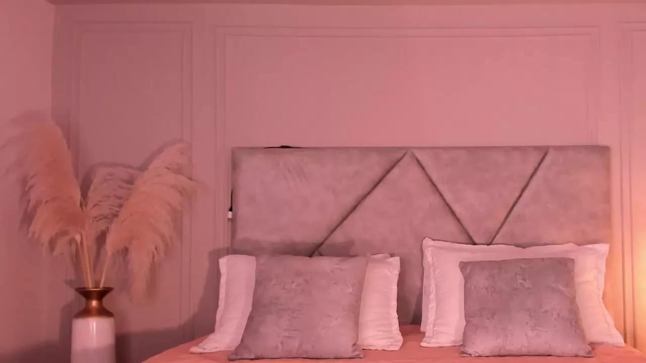 KyliieCooper on Streamray 