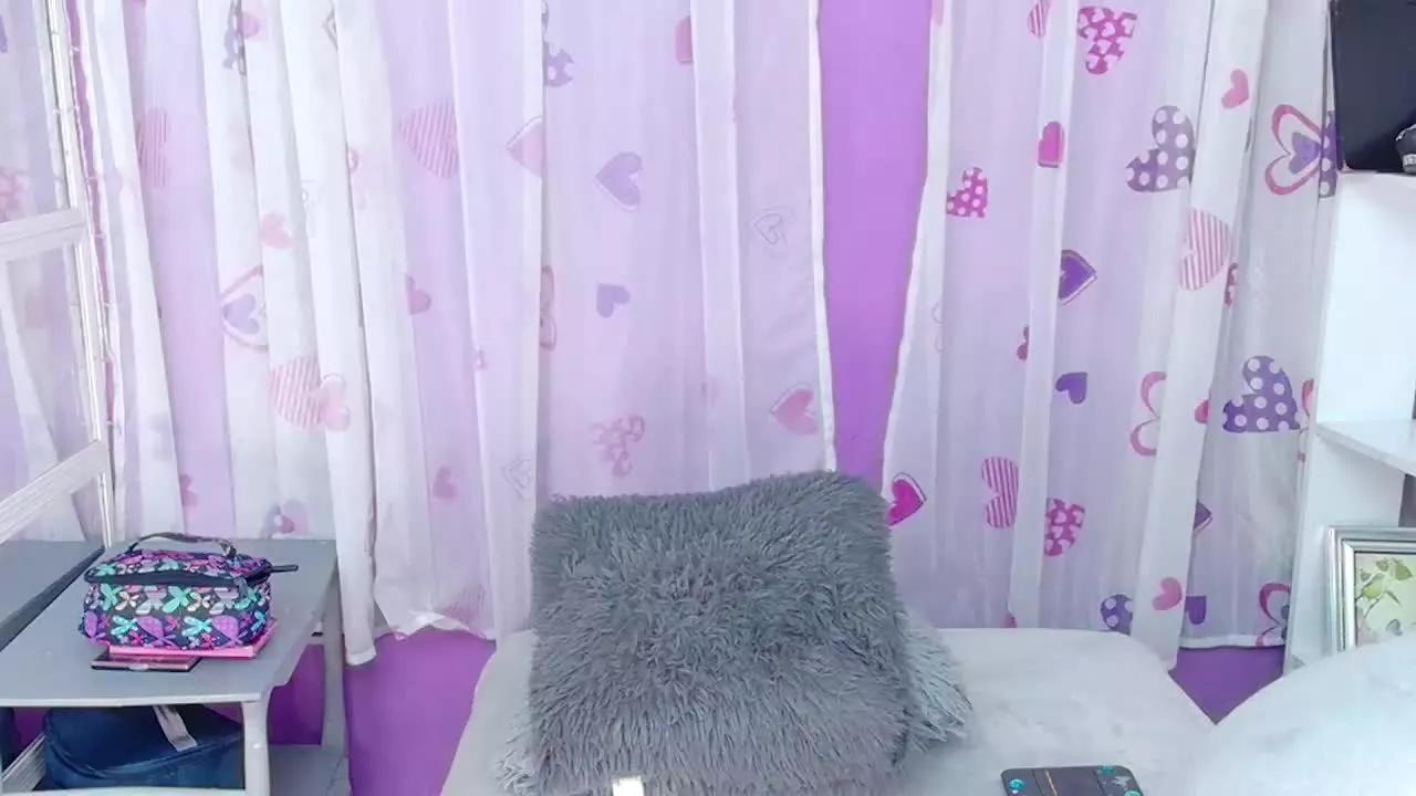 LanaDeLove on Streamray 