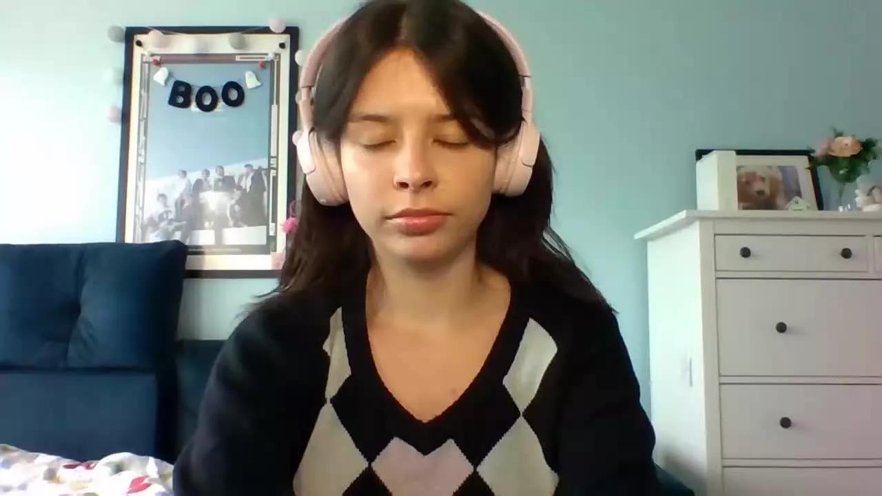 LariceTasty on Streamray 