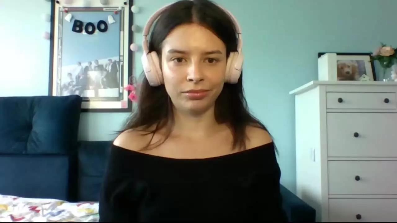 LariceTasty on Streamray 
