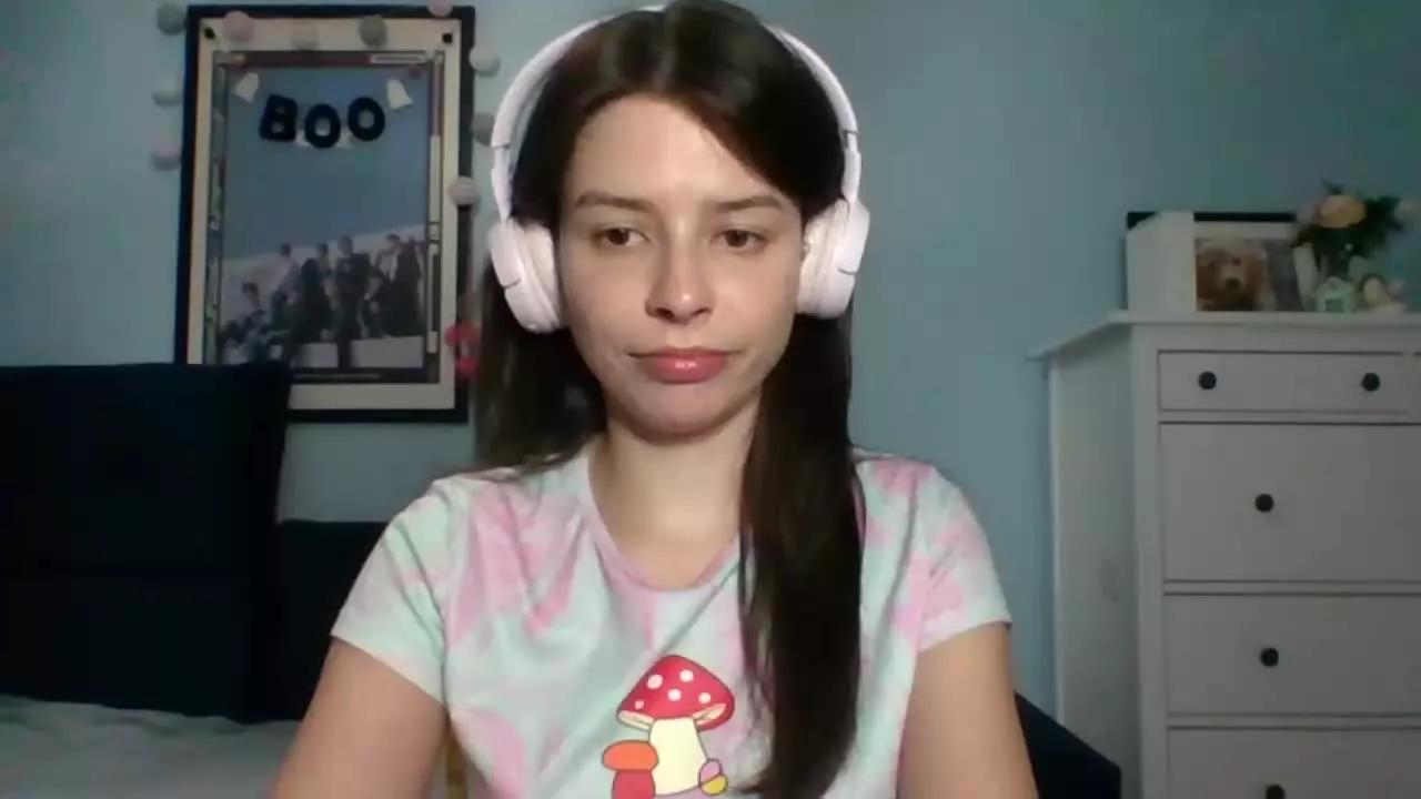LariceTasty on Streamray 
