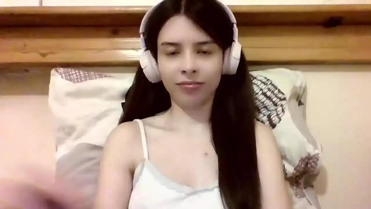 LariceTasty on Streamray 