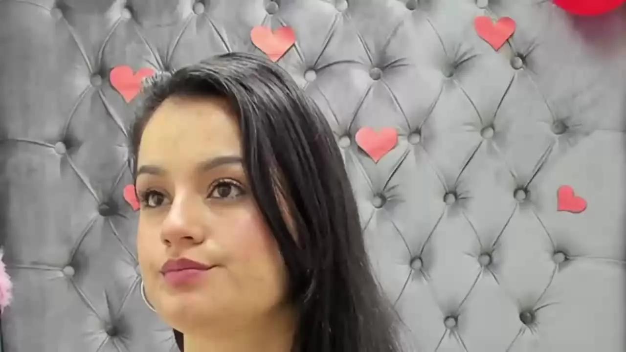 LhindaCarter on Streamray 