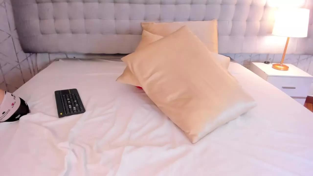 LiahCollinss on Streamray 