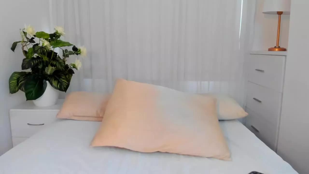 LiahCollinss on Streamray 
